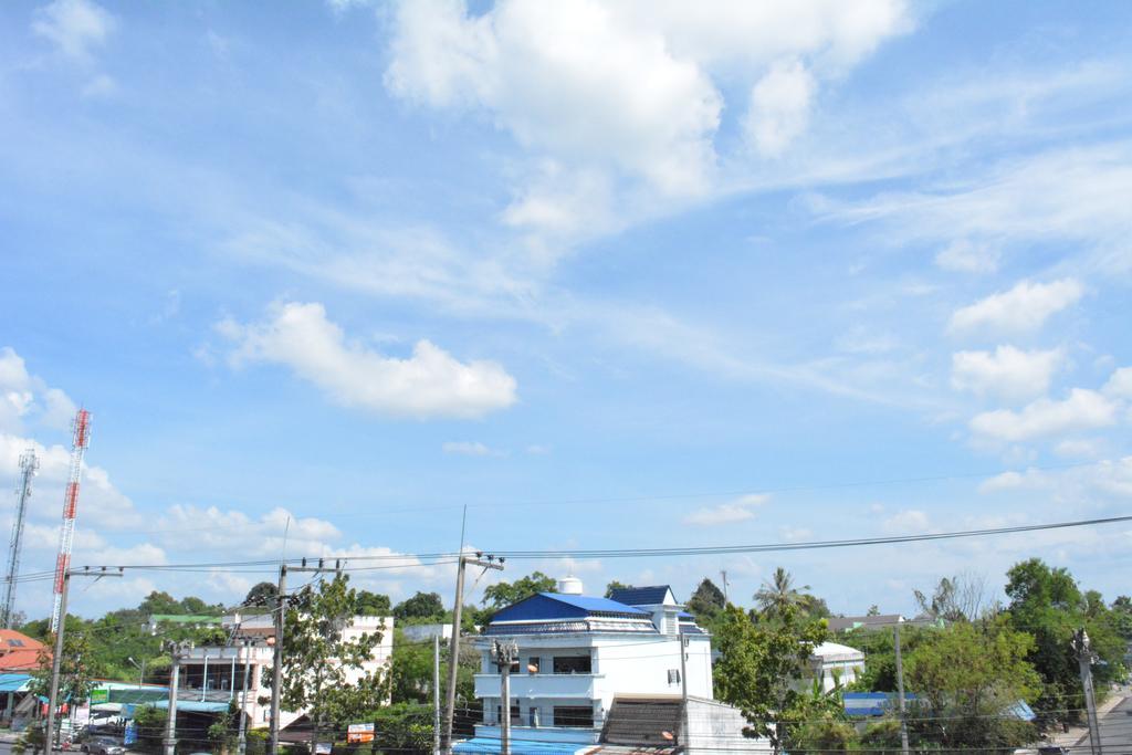 Krabi Inn & Omm Экстерьер фото