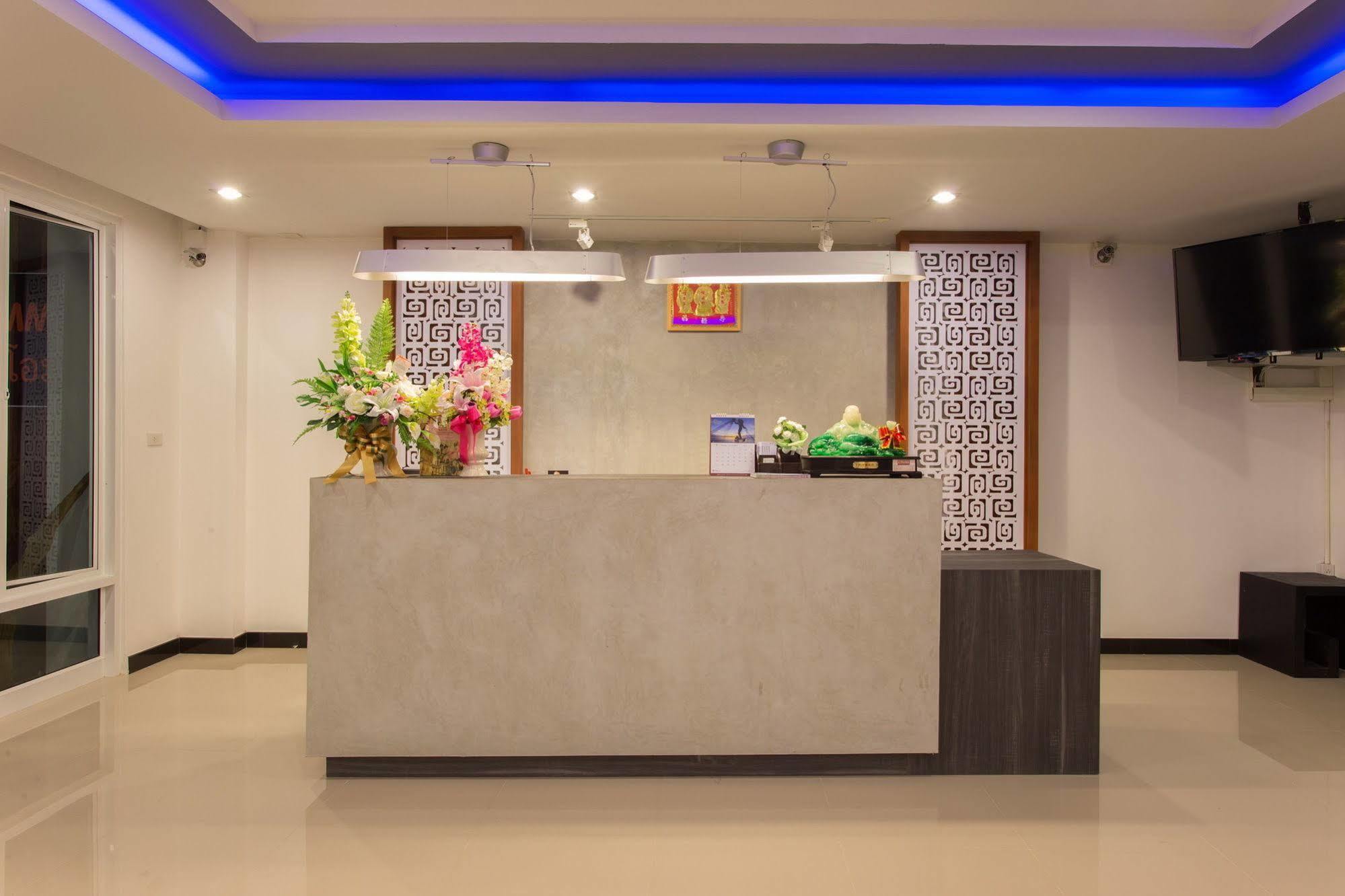 Krabi Inn & Omm Экстерьер фото